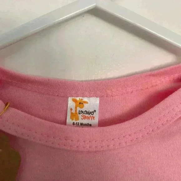 Hand Embroidered Monogrammed Baby Onesie & Felt Barrettes  with Hearts - Picture 2 of 8